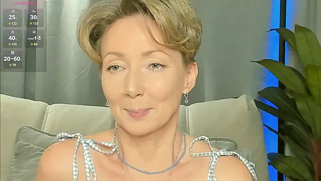 Snapshot of AkexandraFix chatting on February 2026 01:53:02 PM AkexandraFix online show from February 2026 01:53:02 PM