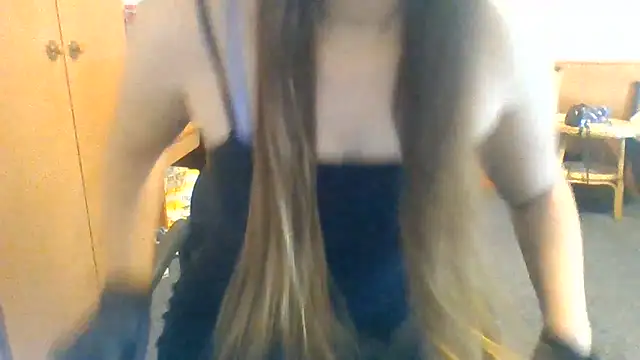 Snapshot of Misty_x chatting on June 2026 11:19:05 AM Misty x online show from June 2026 11:19:05 AM
