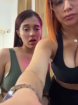 Snapshot of LaraBaker chatting on March 2025 12:29:02 AM LaraBaker online show from March 2025 12:29:02 AM