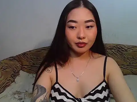 Aleksa Blackdream online show from November 2025 03:44:01 PM