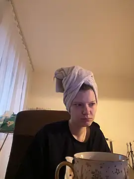 Snapshot of MaryHiggins chatting on January 2025 06:16:01 AM MaryHiggins online show from January 2025 06:16:01 AM