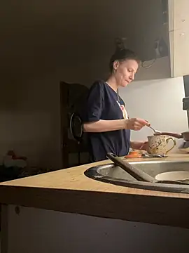 Snapshot of MaryHiggins chatting on January 2025 03:11:01 PM MaryHiggins online show from January 2025 03:11:01 PM