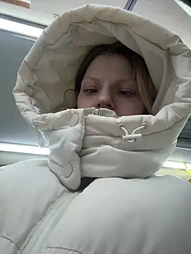 Snapshot of MaryHiggins chatting on February 2025 02:02:01 PM MaryHiggins online show from February 2025 02:02:01 PM