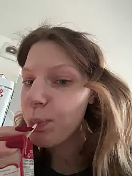 Snapshot of MaryHiggins chatting on February 2025 01:43:02 PM MaryHiggins online show from February 2025 01:43:02 PM