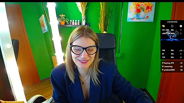 Snapshot of MaryHiggins chatting on February 2025 12:32:01 PM MaryHiggins online show from February 2025 12:32:01 PM