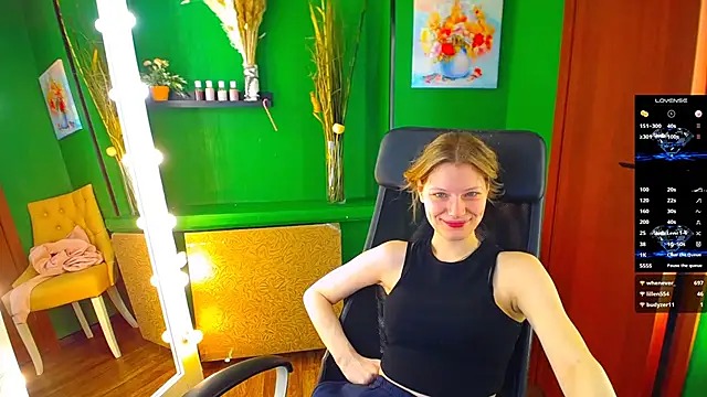 Snapshot of MaryHiggins chatting on February 2025 08:11:02 AM MaryHiggins online show from February 2025 08:11:02 AM