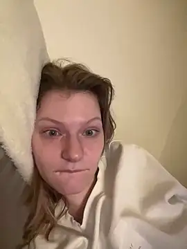 Snapshot of MaryHiggins chatting on February 2025 09:52:02 PM MaryHiggins online show from February 2025 09:52:02 PM