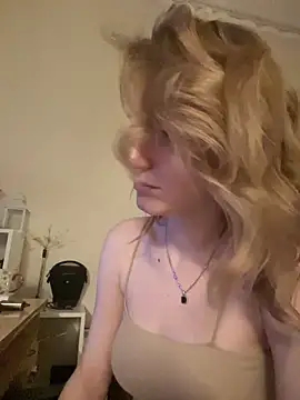 Snapshot of MaryHiggins chatting on February 2025 05:53:01 PM MaryHiggins online show from February 2025 05:53:01 PM