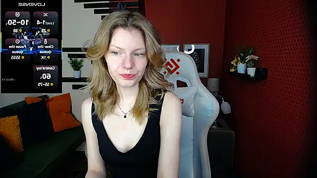 Snapshot of MaryHiggins chatting on March 2025 09:53:01 AM MaryHiggins online show from March 2025 09:53:01 AM