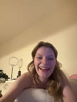 Snapshot of MaryHiggins chatting on March 2025 08:07:02 PM MaryHiggins online show from March 2025 08:07:02 PM