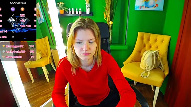 Snapshot of MaryHiggins chatting on March 2025 01:59:02 PM MaryHiggins online show from March 2025 01:59:02 PM