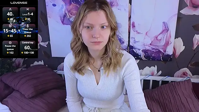 Snapshot of MaryHiggins chatting on March 2025 09:12:02 AM MaryHiggins online show from March 2025 09:12:02 AM