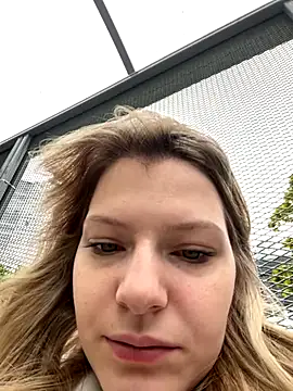 Snapshot of MaryHiggins chatting on September 2025 10:04:01 AM MaryHiggins online show from September 2025 10:04:01 AM