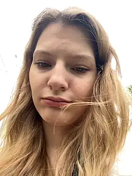 Snapshot of MaryHiggins chatting on September 2025 10:28:01 AM MaryHiggins online show from September 2025 10:28:01 AM