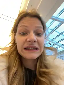 Snapshot of MaryHiggins chatting on October 2025 12:58:01 PM MaryHiggins online show from October 2025 12:58:01 PM