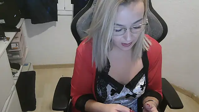 bekka   online show from November 2025 07:04:02 PM