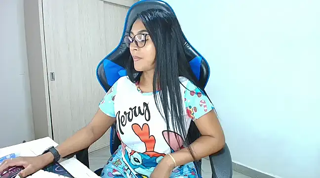 sophiax-x online show from December 2024 09:22:02 PM