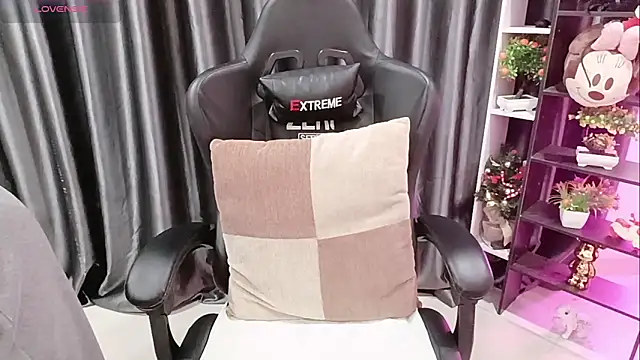 Yuki-yio online show from March 2026 01:11:01 AM