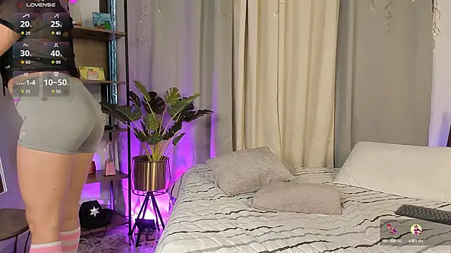 Amy art online show from October 2025 08:49:01 PM