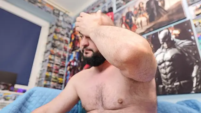 Snapshot of Muscle_Bear chatting on April 2026 05:47:01 AM Muscle Bear online show from April 2026 05:47:01 AM