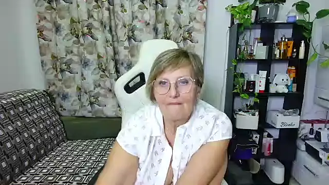 Selenna57 online show from December 2024 02:43:02 AM