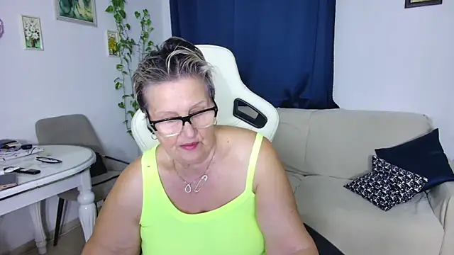 Selenna57 online show from February 2026 06:26:02 PM