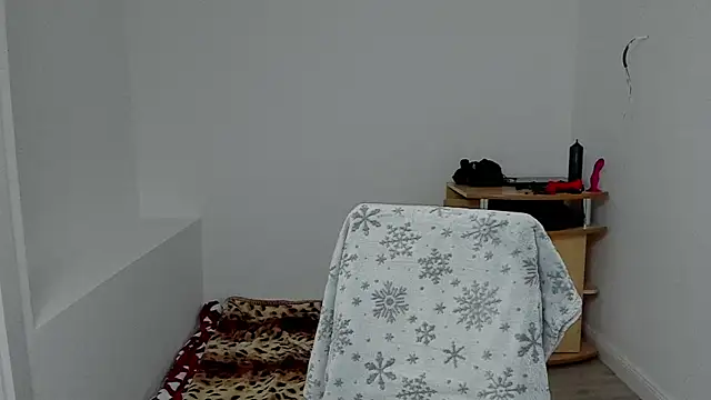 sexxymuscles4u online show from December 2024 12:44:02 PM