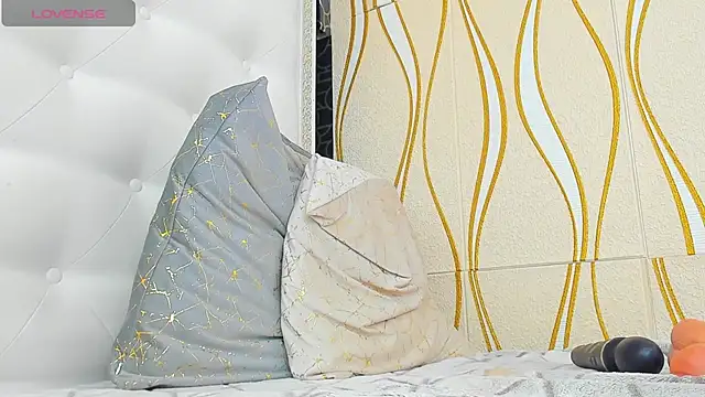 karissia online show from March 2025 09:07:01 AM