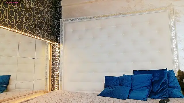 karissia online show from March 2026 06:24:02 AM