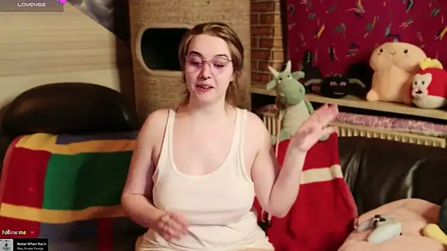 GamerGirl Eve online show from February 2026 08:59:02 PM