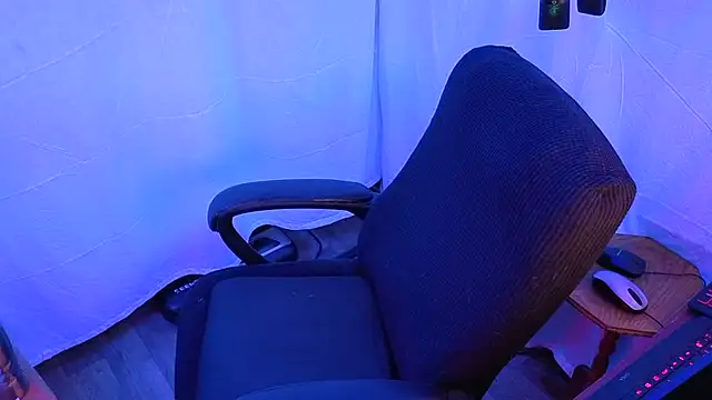 Snapshot of Richy__Rich_ chatting on February 2026 10:07:02 AM Richy Rich online show from February 2026 10:07:02 AM