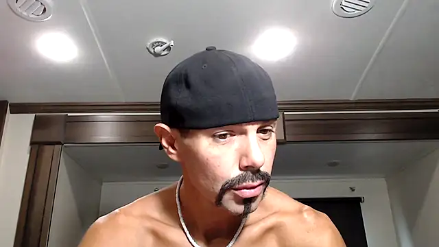 ThickD2C online show from November 2025 06:52:01 PM