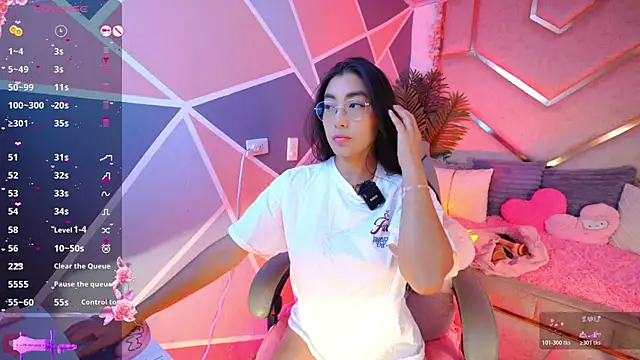 Snapshot of shanon- chatting on June 2026 04:55:01 AM shanon- online show from June 2026 04:55:01 AM