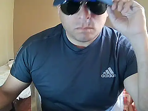 chicoguapo8 online show from February 2025 09:35:02 PM