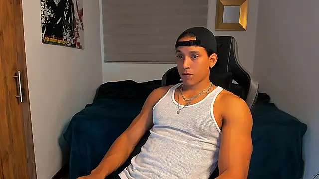 Liam V online show from December 2024 01:38:02 AM