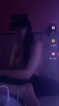 Snapshot of Flossy_Vettie chatting on October 2025 12:40:02 AM Flossy Vettie online show from October 2025 12:40:02 AM