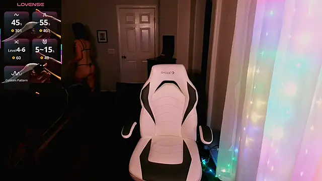 britteebee online show from February 2026 04:51:02 AM