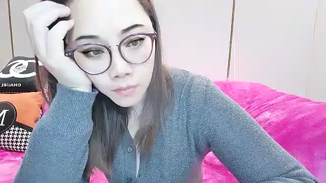 Giuliam online show from January 2025 11:12:02 PM