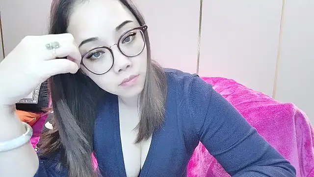 Giuliam online show from February 2025 12:48:01 PM