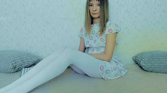 YourCaramel online show from February 2025 11:27:02 AM