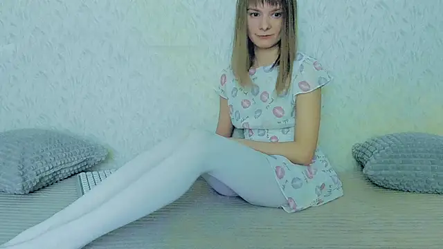 YourCaramel online show from February 2025 11:25:02 AM