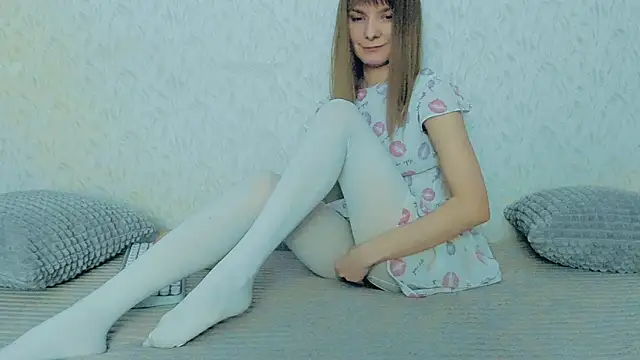 YourCaramel online show from February 2025 11:49:01 AM