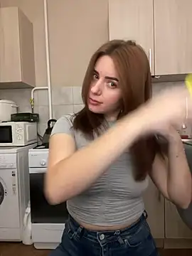 Snapshot of NastyushaaLove chatting on December 2024 09:40:02 PM NastyushaaLove online show from December 2024 09:40:02 PM