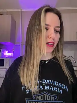 Snapshot of NastyushaaLove chatting on March 2025 09:15:01 PM NastyushaaLove online show from March 2025 09:15:01 PM