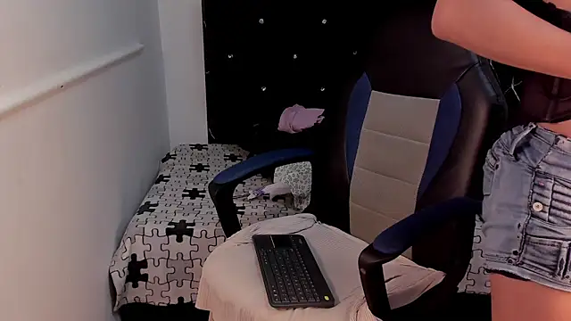 Lu doll online show from October 2025 07:29:01 AM