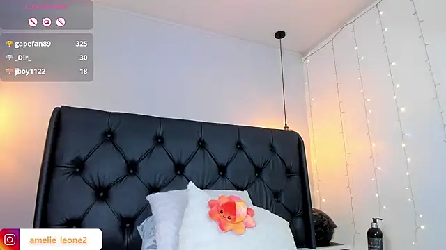 AMELIELEONE online show from February 2025 04:26:01 PM