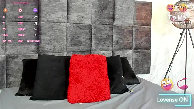 SusanRodriguez  online show from December 2024 07:37:02 PM