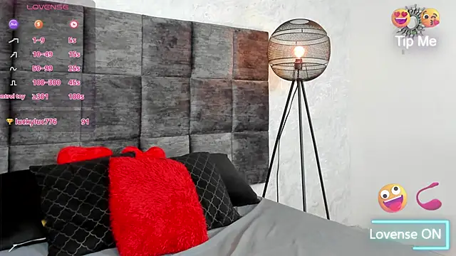 SusanRodriguez  online show from February 2025 11:44:02 PM