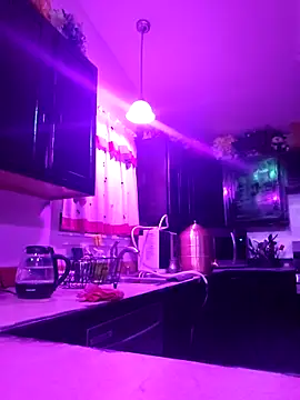 ScarletCallings420 online show from February 2025 04:32:01 PM