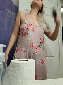 ScarletCallings420 online show from March 2025 04:56:02 PM